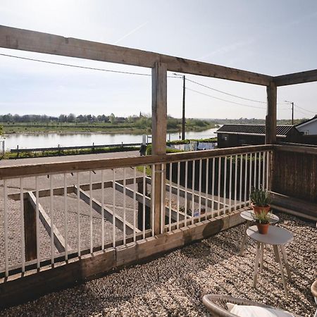 Maas Suites ลานาเคน ภายนอก รูปภาพ