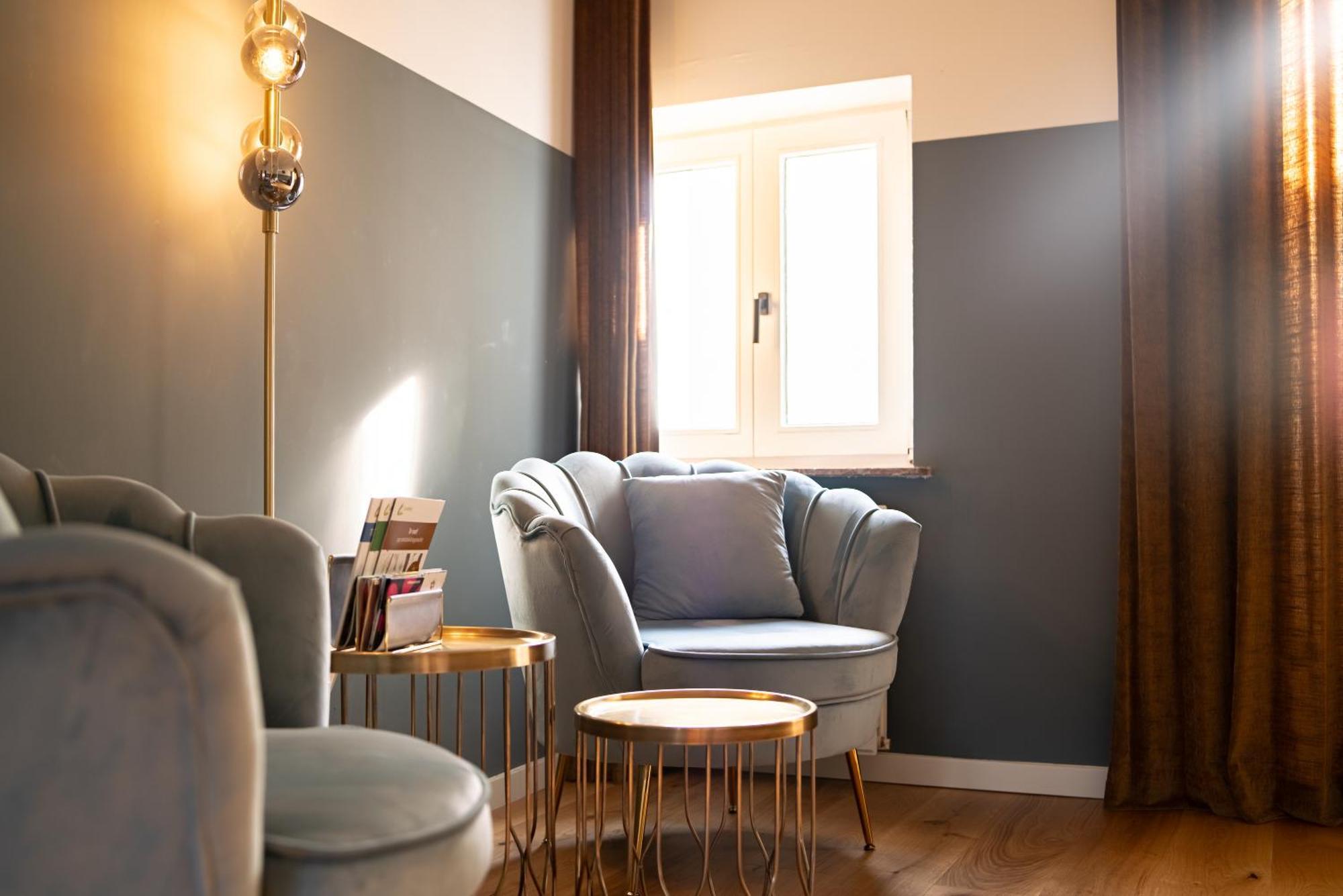 Maas Suites ลานาเคน ภายนอก รูปภาพ