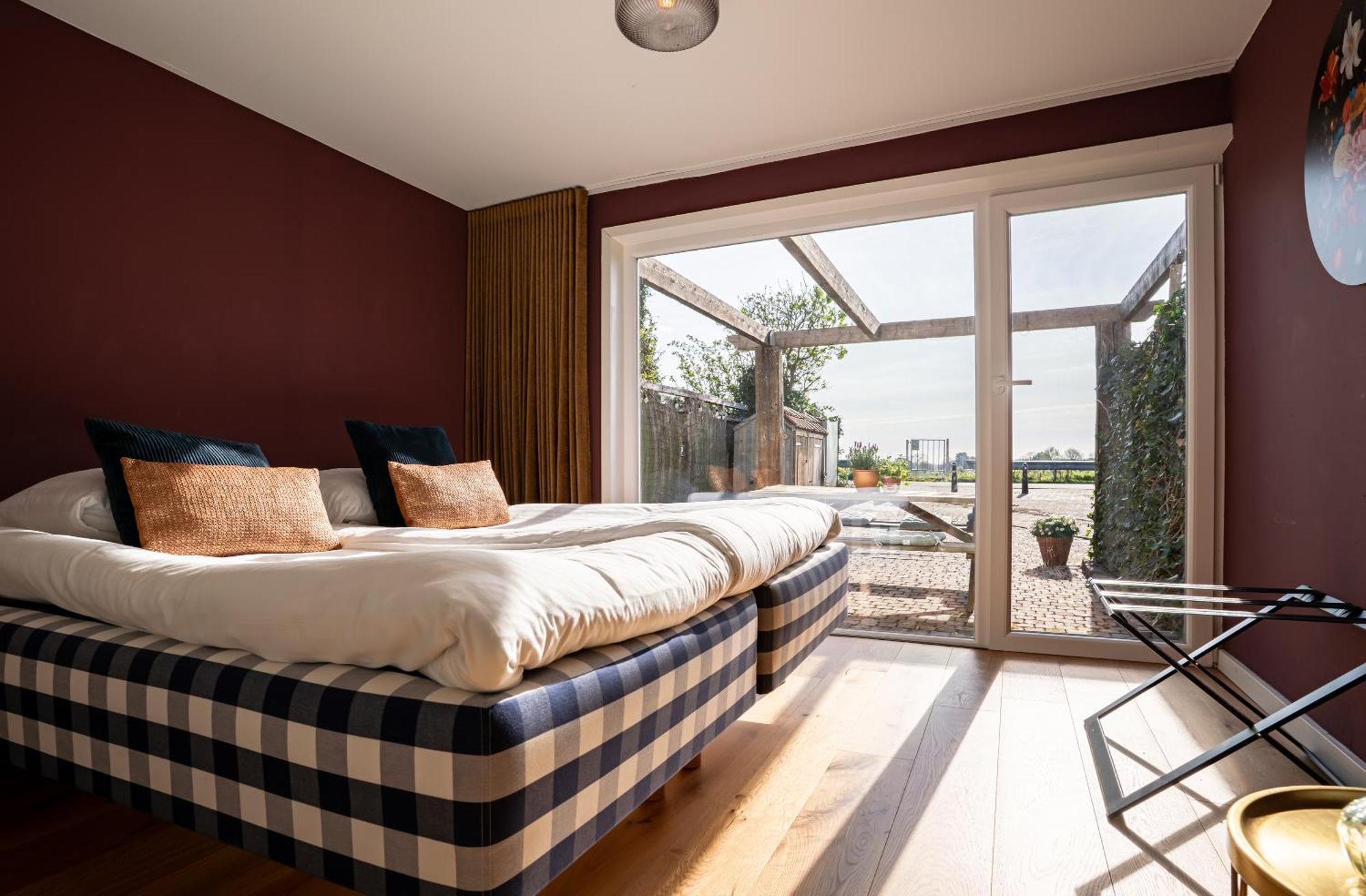 Maas Suites ลานาเคน ภายนอก รูปภาพ